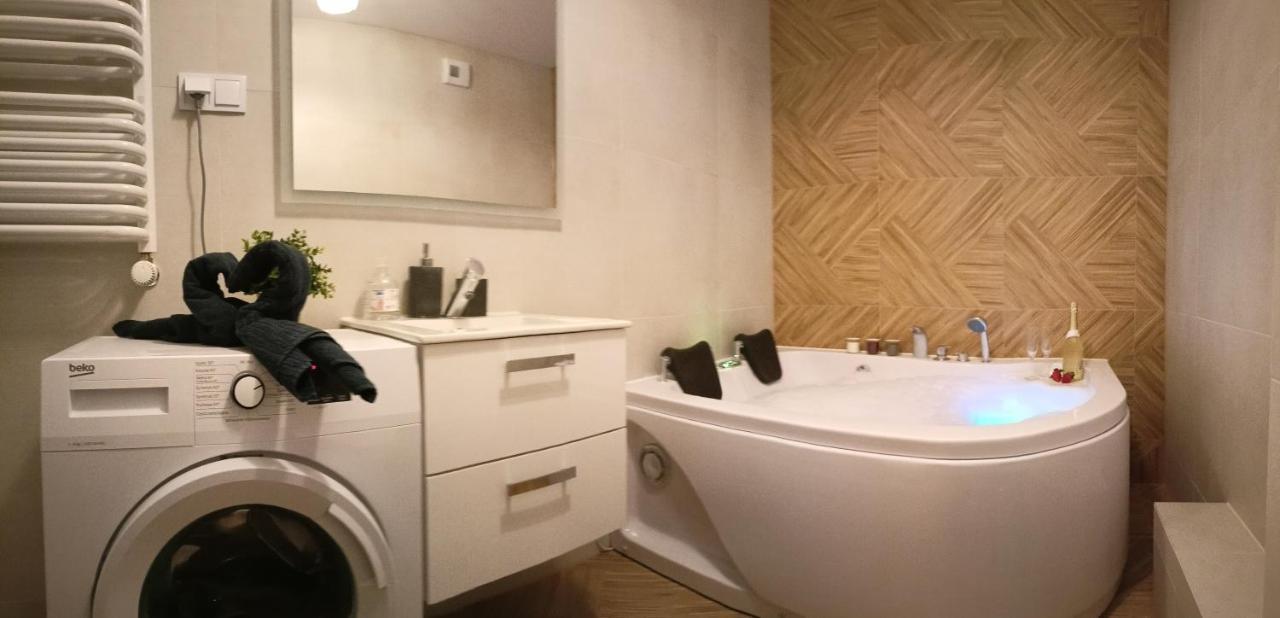 拉多姆Apartament Z Sauna I Jacuzzi公寓 外观 照片